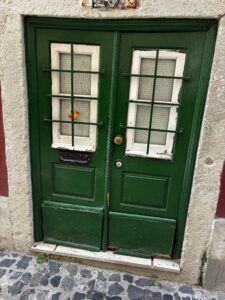 A green door in Lisbon.